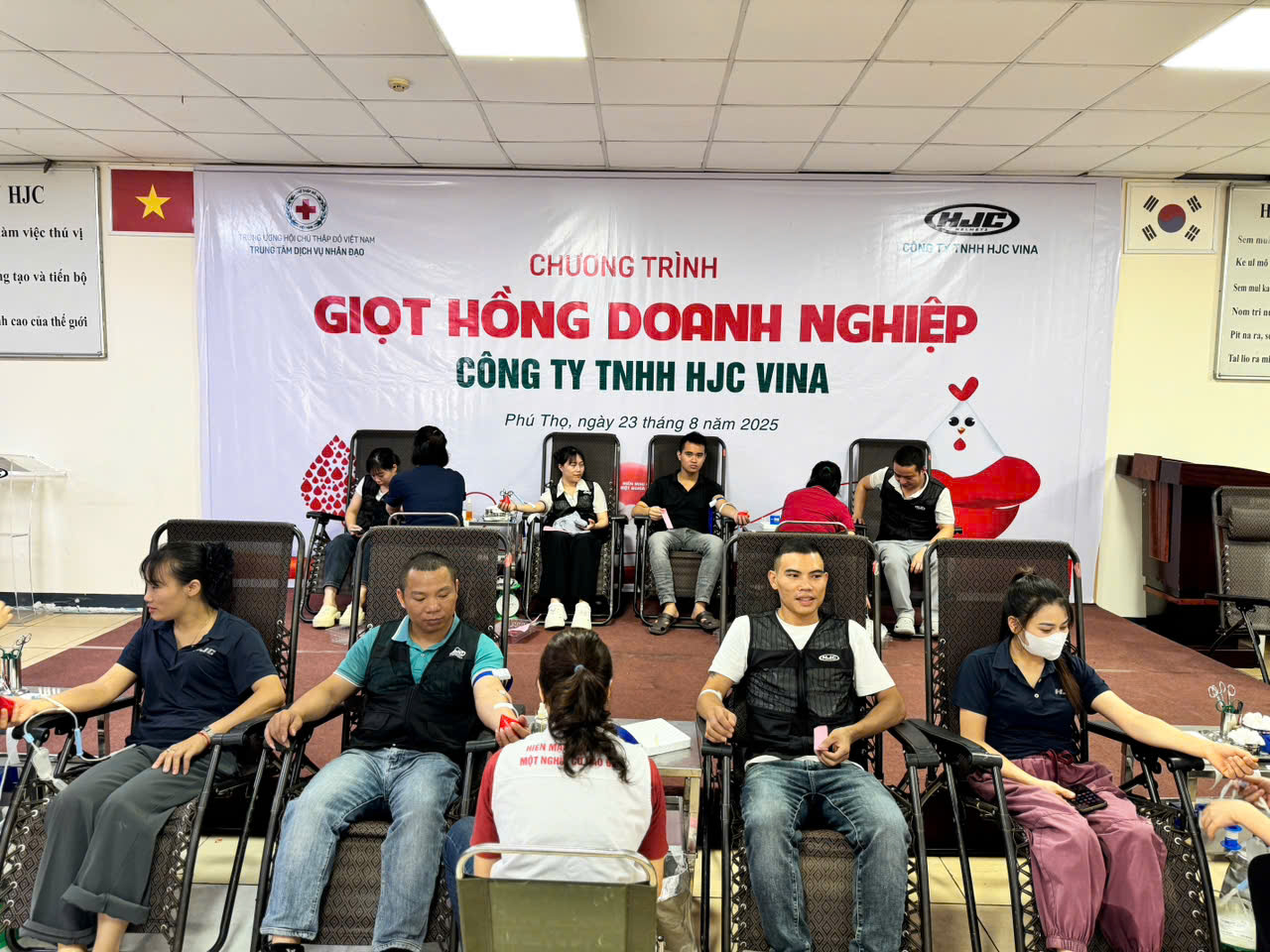 “Giọt hồng doanh nghiệp” tại HJC Vina: Lan tỏa tinh thần sẻ chia
