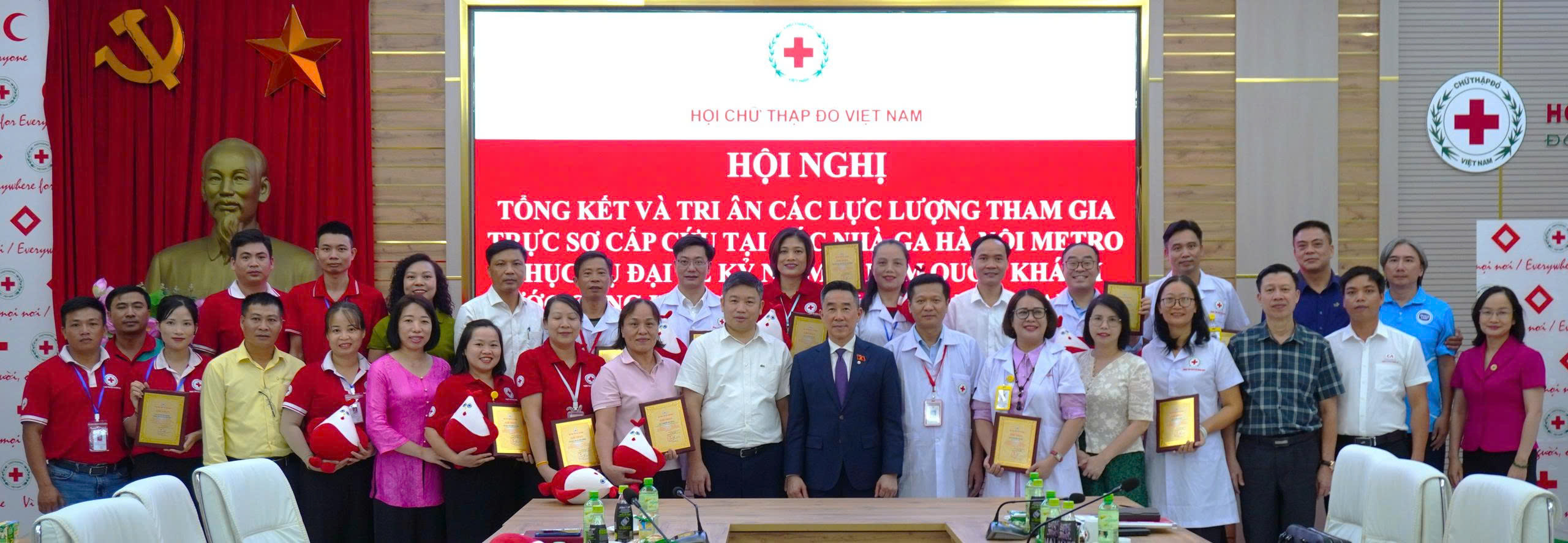Hội Chữ thập đỏ Việt Nam tri ân lực lượng trực sơ cấp cứu phục vụ Lễ kỷ niệm 80 năm Cách mạng tháng Tám thành công và Quốc khánh 2/9